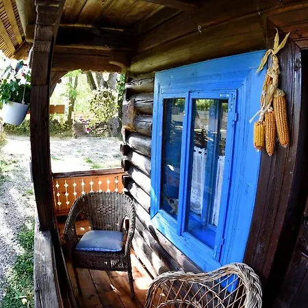 Complex Traditional Casa Din Vale *